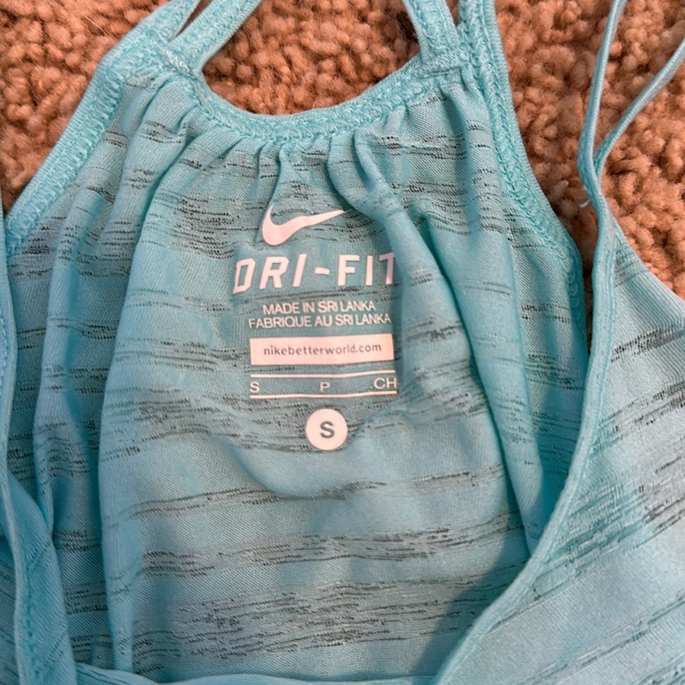 Nike Women’s Tank Top - Size Small - Picture 5 of 6